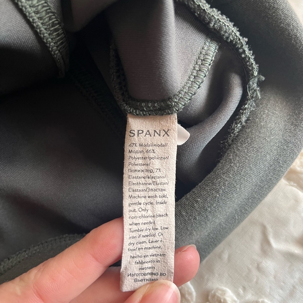 Spanx AirEssentials Women’s Half Zip Pullover - Picture 4 of 13
